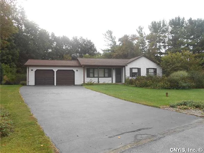 112 Boyd Ave photo 1