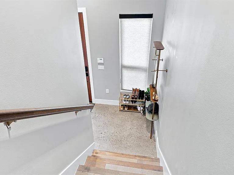 2800 Crest Ave #B — Photo 4