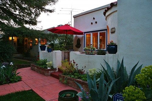 2nd image of 513 Coronado Ave