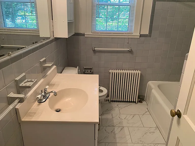 792 48th St #1 — Photo 7