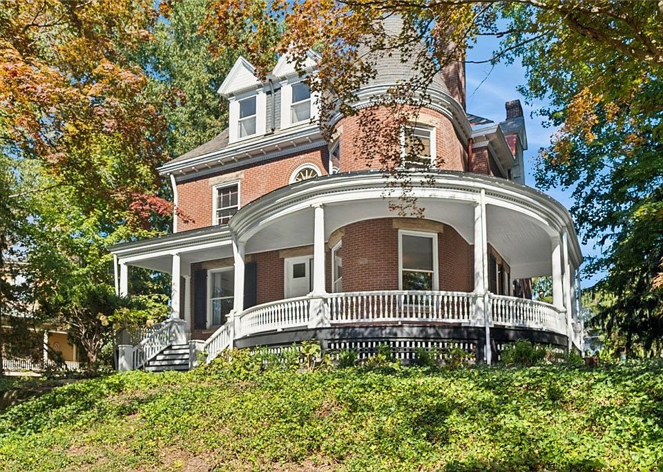 1st image of 329 Bank St
