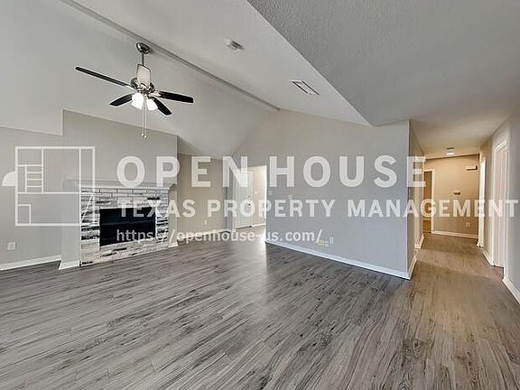 3rd image of 6014 Twin Maple Dr