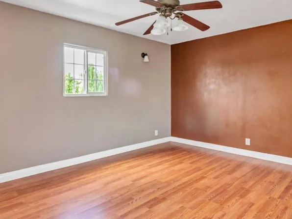 344 W Gage Ave, Los Angeles, CA 90003