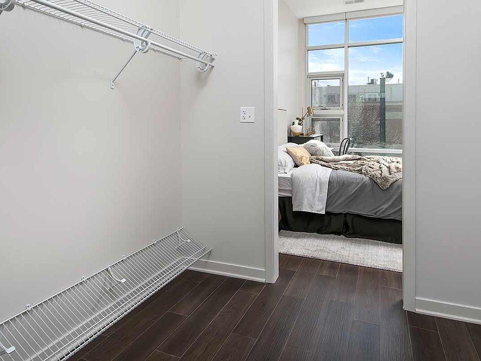1st image of 1600 W Lake St #405