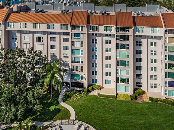 3rd image of 632 Edgewater Dr Unit 737