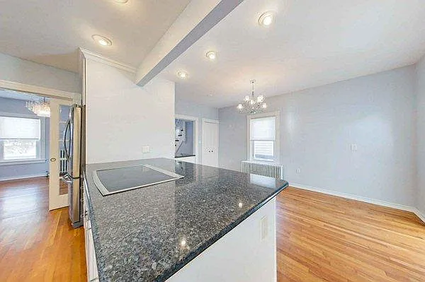 62 Roseneath Ave — Photo 12