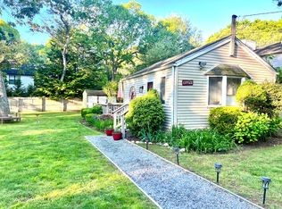 9 Avaughn Ct, Westhampton Beach, NY 11978