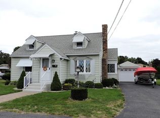 30 Amherst St, Ludlow, MA 01056