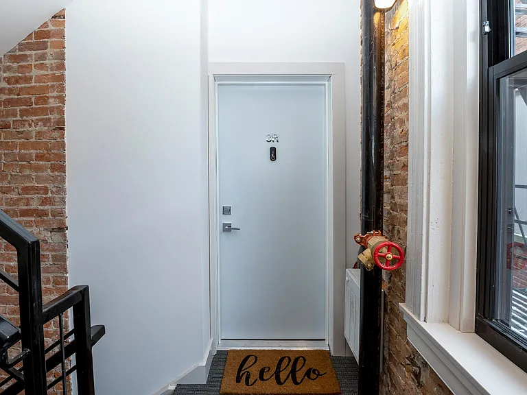 1508 Race St #3R — Photo 24