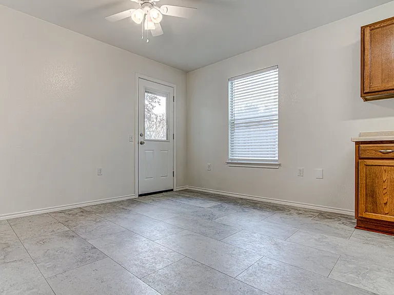 7505 Aspen Brook Dr — Photo 7