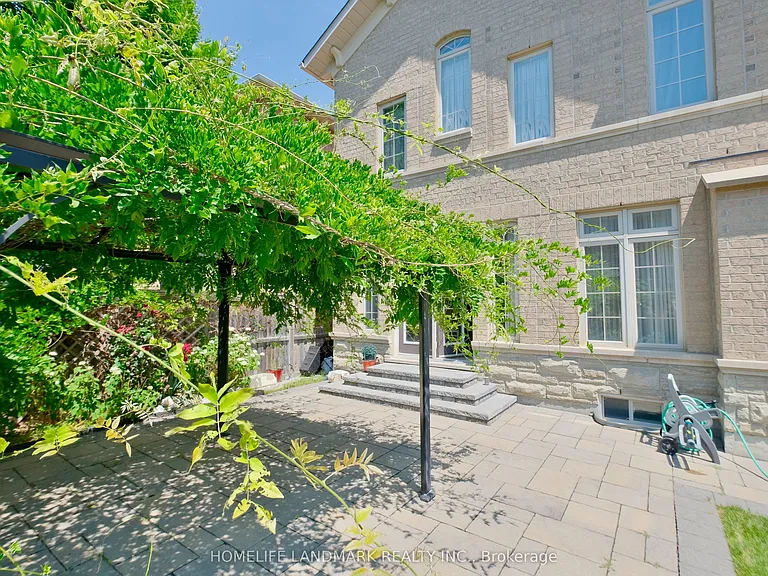 2 Drake St — Photo 31