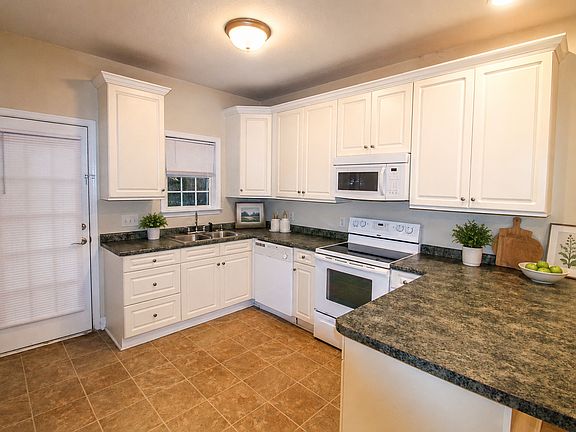 5th image of 8100 Burkhalter Rd #605