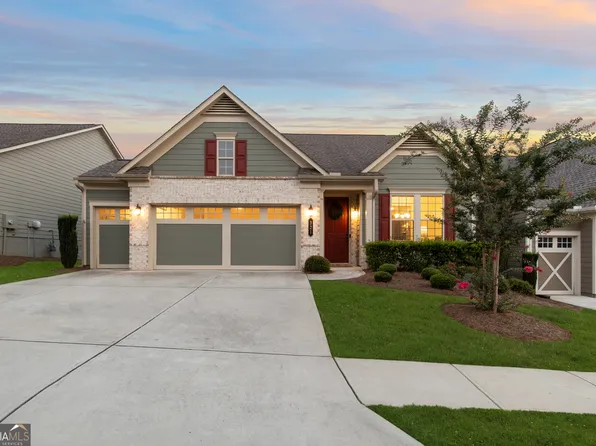 321 Cottonwood Cir, Peachtree City, GA 30269