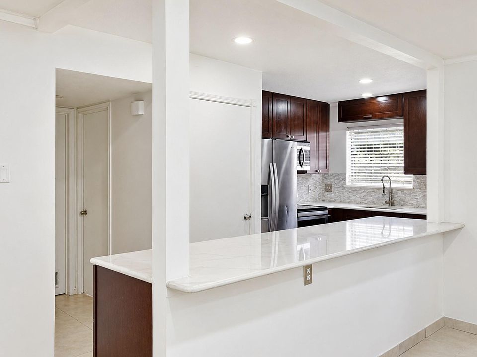 1st image of 7900 Westheimer Rd APT 147