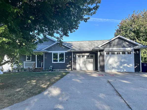 406 Lincoln St, Victor, IA 52347