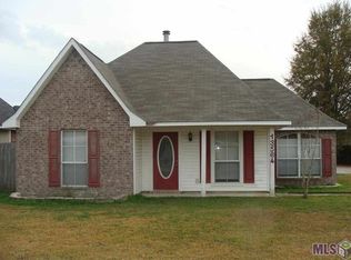 13564 Prairie Ln, Walker, LA 70785