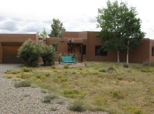 9 Demora Rd, Santa Fe, NM 87508