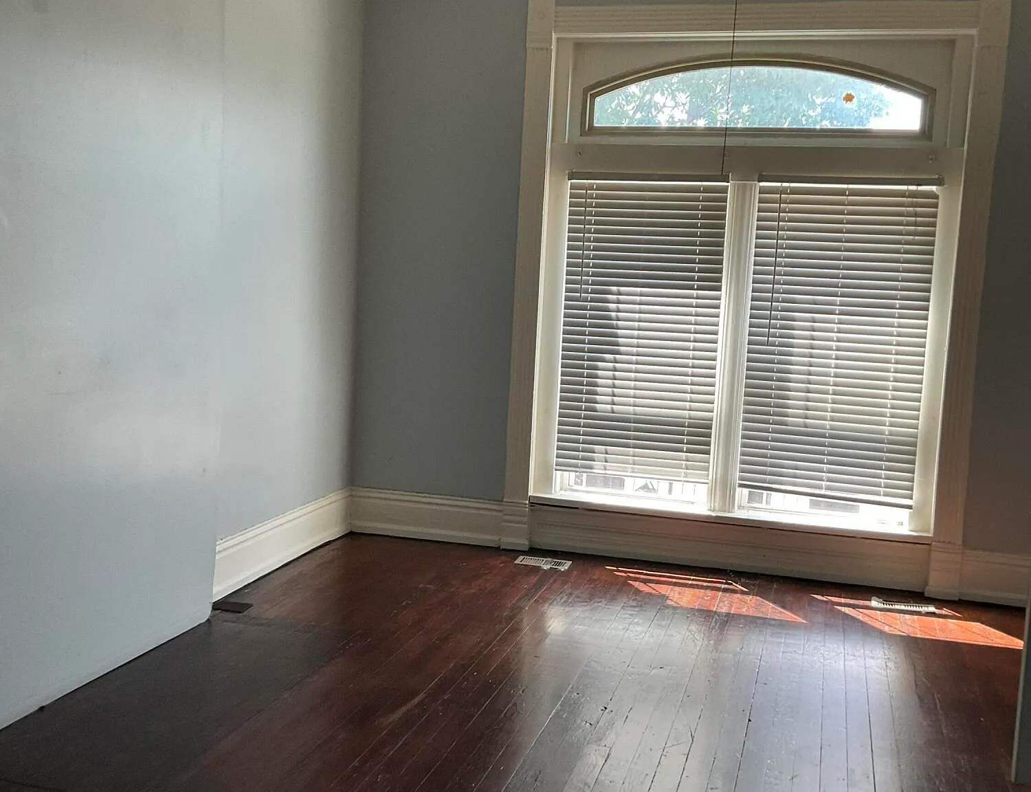1 bed, 1.0 bath, 690 sqft, $750 — Photo 2