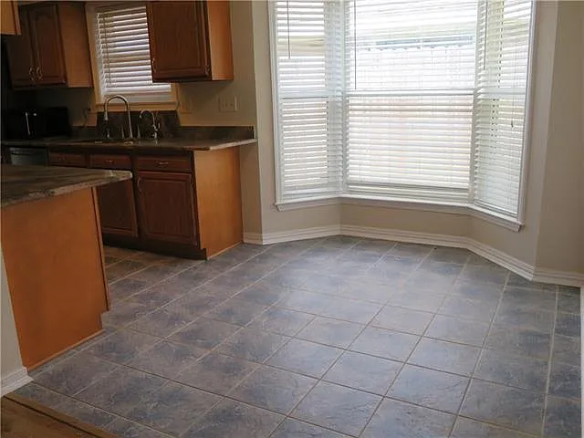 132 Dunleith Dr — Photo 9