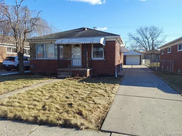 18536 Holland Ave, Eastpointe, MI 48021