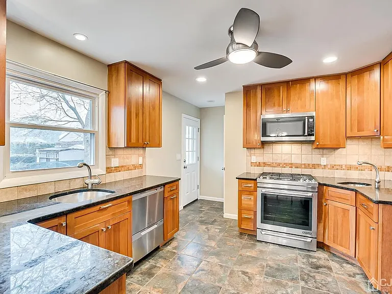 257 W Grant Ave — Photo 10