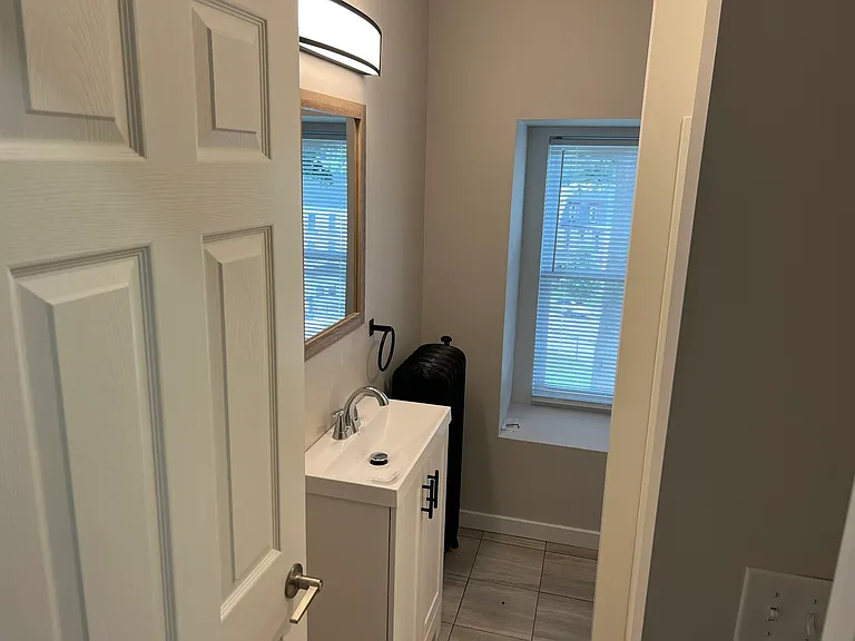 119 Harry St #3 — Photo 3