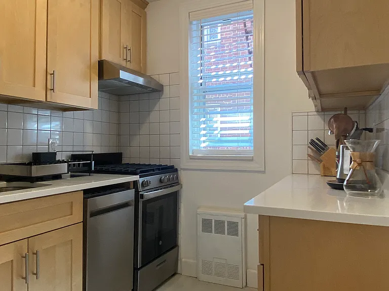 90-10 34th Ave #5H — Photo 3