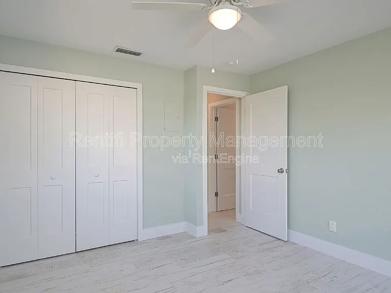 1322 Miramar St #2 — Photo 19