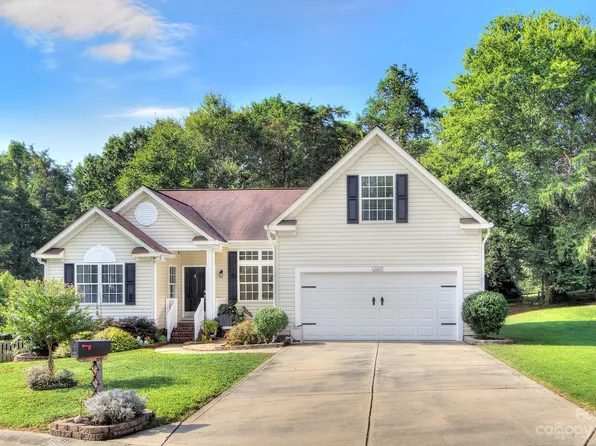 12204 Kousa Pl, Charlotte, NC 28278