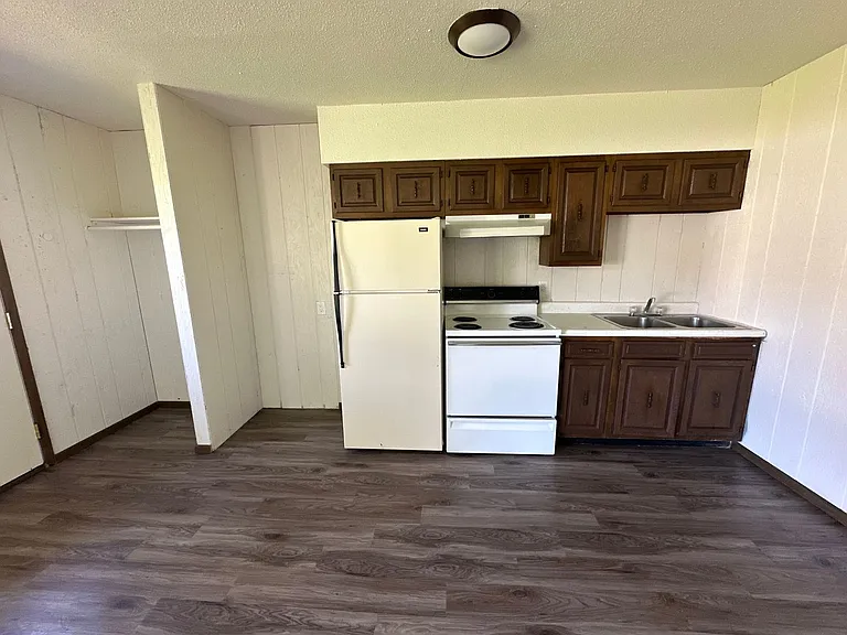 Sheldon 40-Unit (Northpark Apartments) — Photo 4