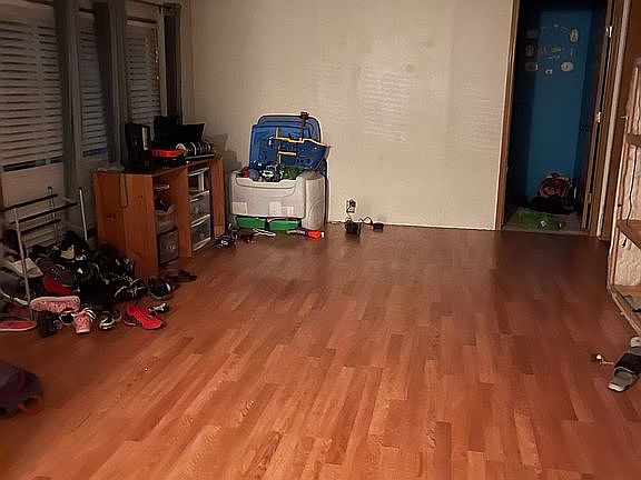 Extra room or family room