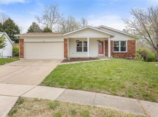 2843 James Christopher Dr, Maryland Heights, MO 63043
