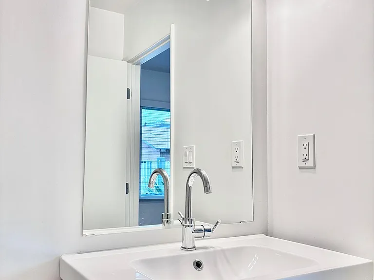 3234 N 38th St #12 — Photo 32