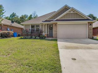 5209 Parkside Dr, Pace, FL 32571