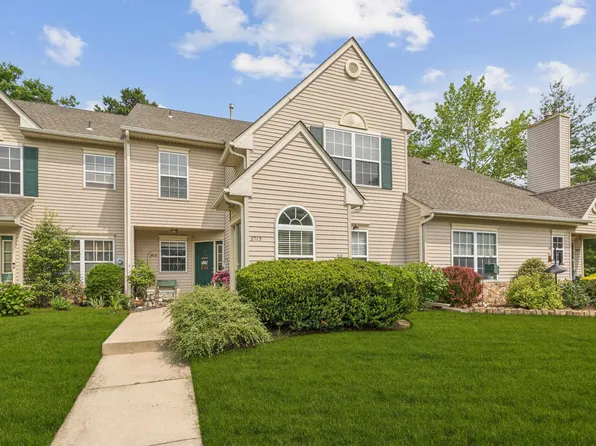 2713 Falcon Ct #2713, Mays Landing, NJ 08330