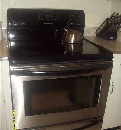 5th image of 327 Manhattan Dr