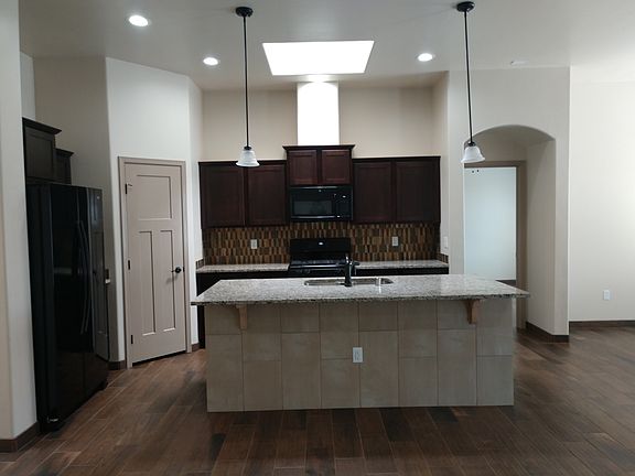 5th image of 3573 Evy Ln