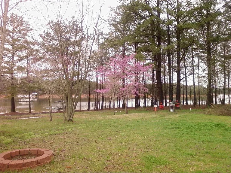 330 McClain Dr — Photo 46
