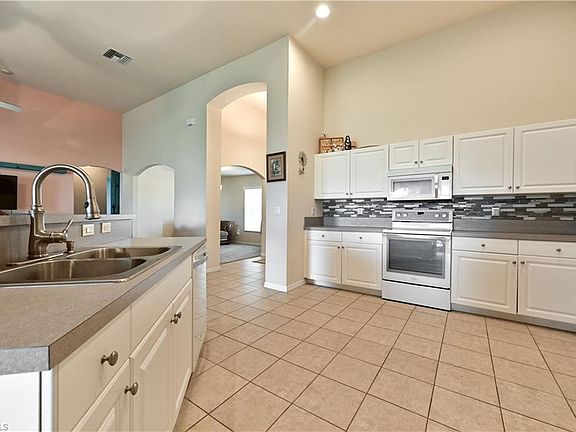 4th image of 2813 NW 20th Pl