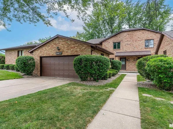 2407 E 51st St, Davenport, IA 52807