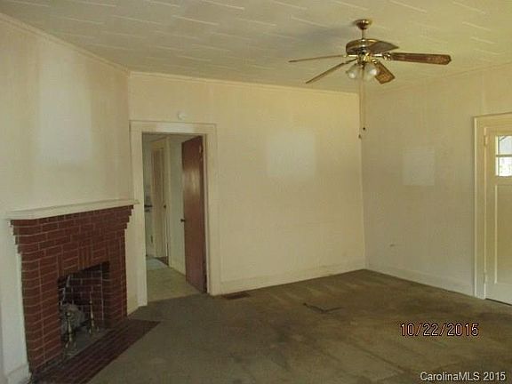 3rd image of 1124 W 4th Ave