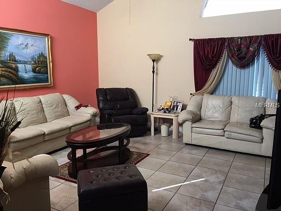 4th image of 106 Blue Indigo Ct