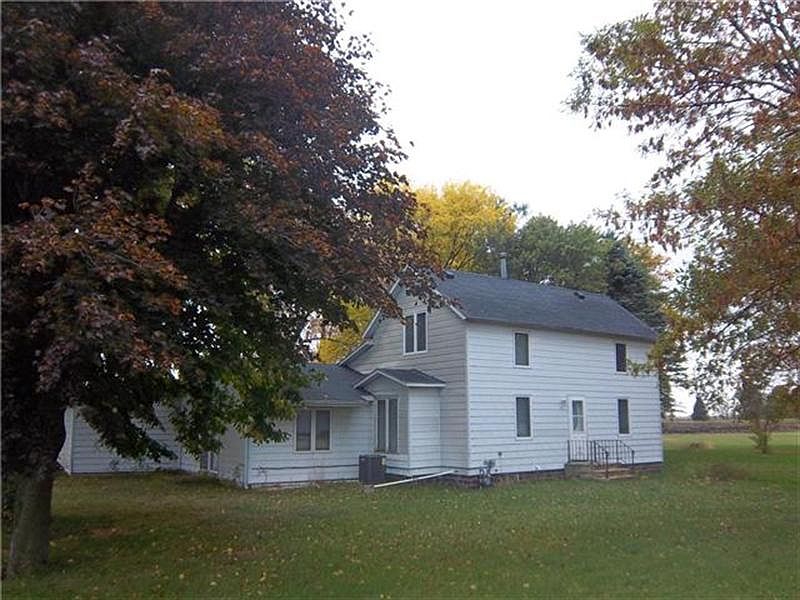 2nd image of 226 Walnut St