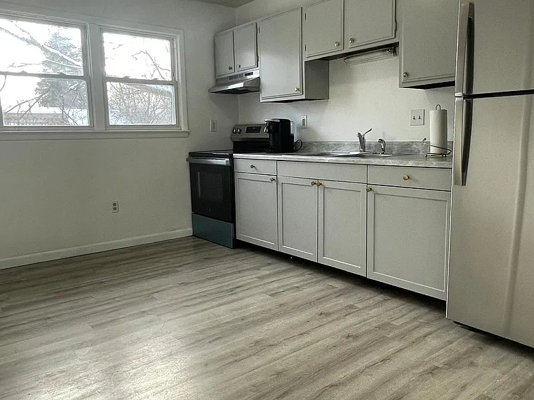 123 N Champlain St — Photo 11