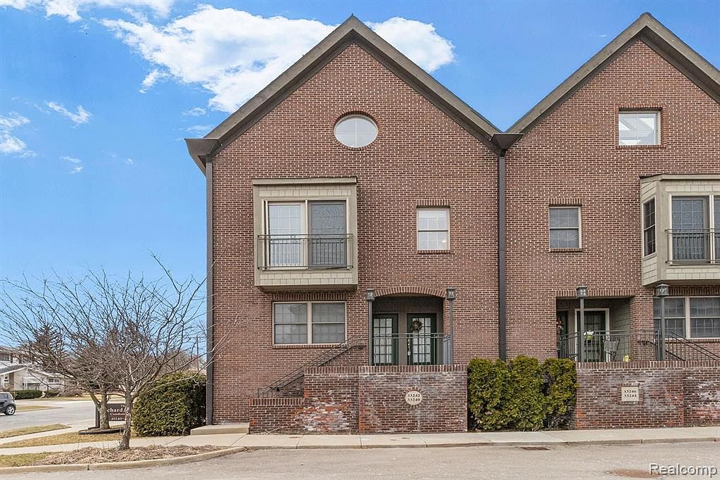 33242 Slocum Dr, Farmington, MI 48336 Zillow