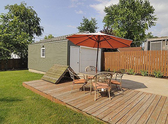 5th image of 822 Kensington Pl