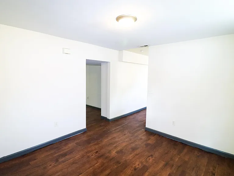 2720 Eden Avenue — Photo 5