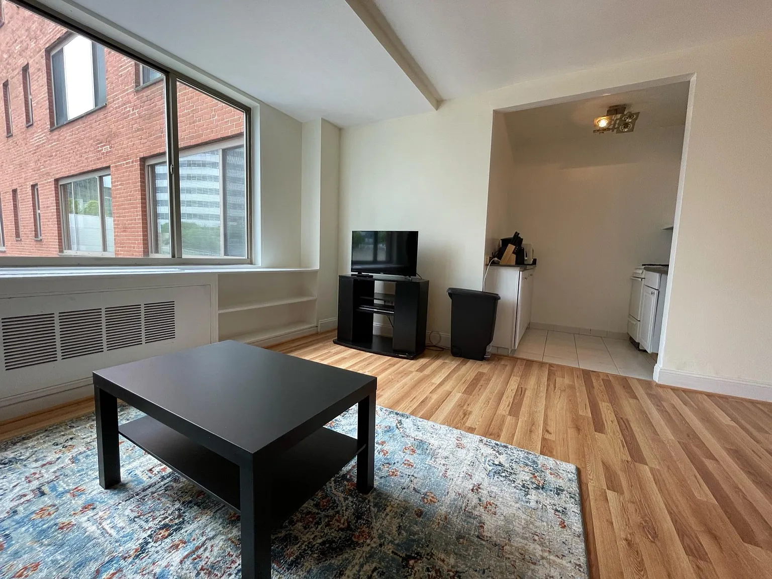 1 bed, 500 sqft, $1,950 — Photo 4