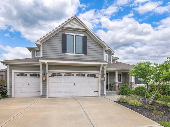 8120 Lone Elm Rd, Lenexa, KS 66220