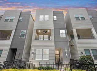 2727 Clinton Dr, Houston, TX 77020